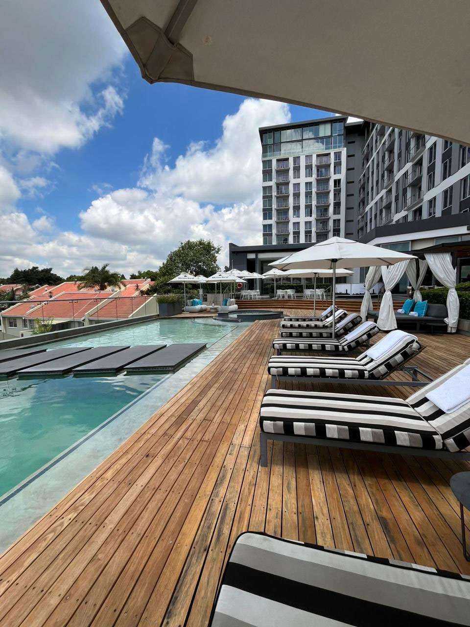 Nicky's Relaxing Spa Treatment 